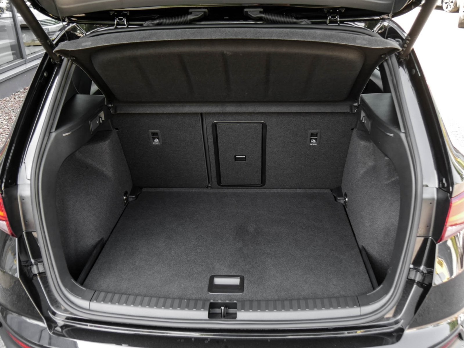 Seat Ateca 1.5 XPERIENCE DSG PANO NAV ACC SHZ 18LM