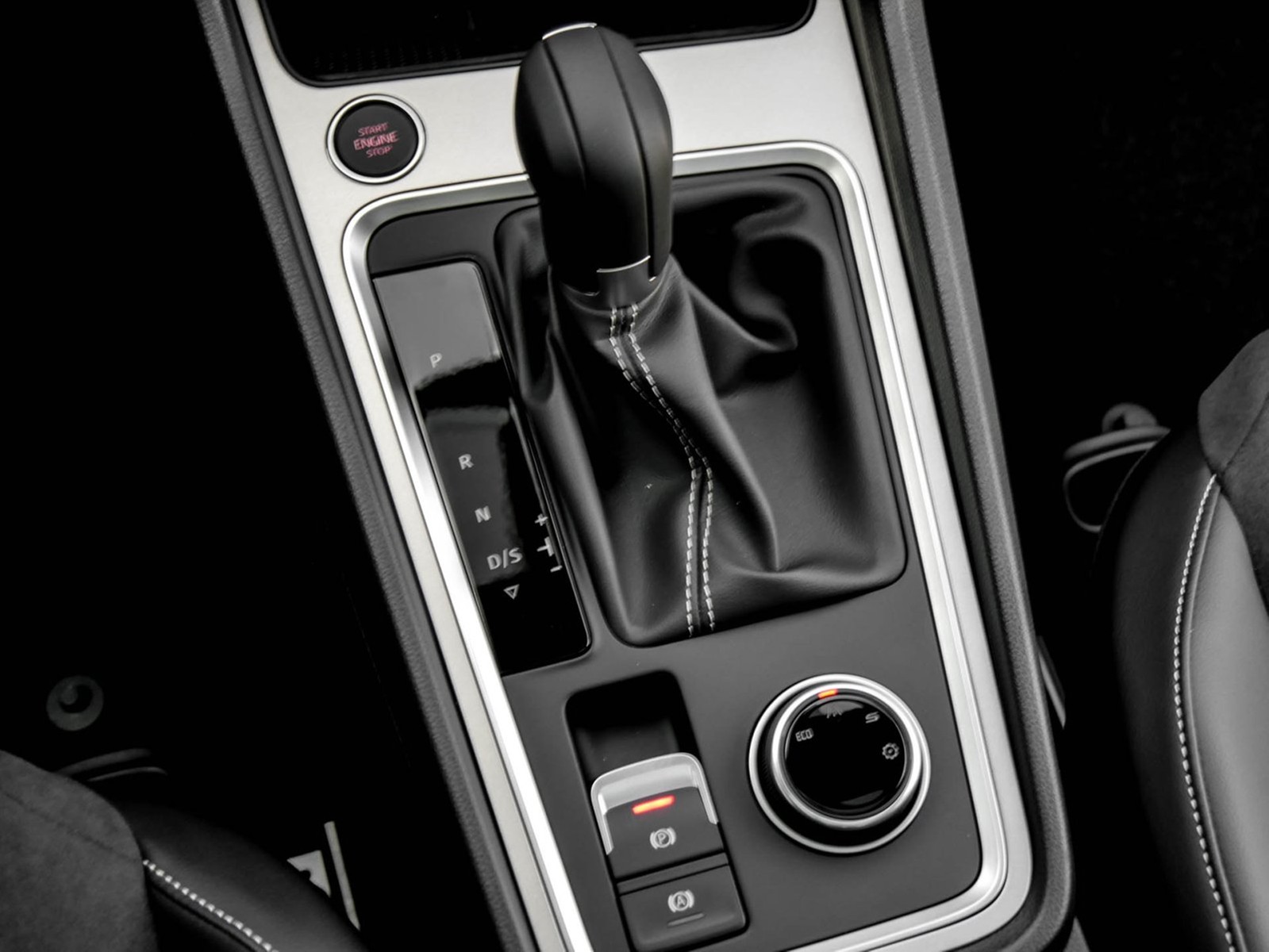 Seat Ateca 1.5 XPERIENCE DSG PANO NAV ACC SHZ 18LM