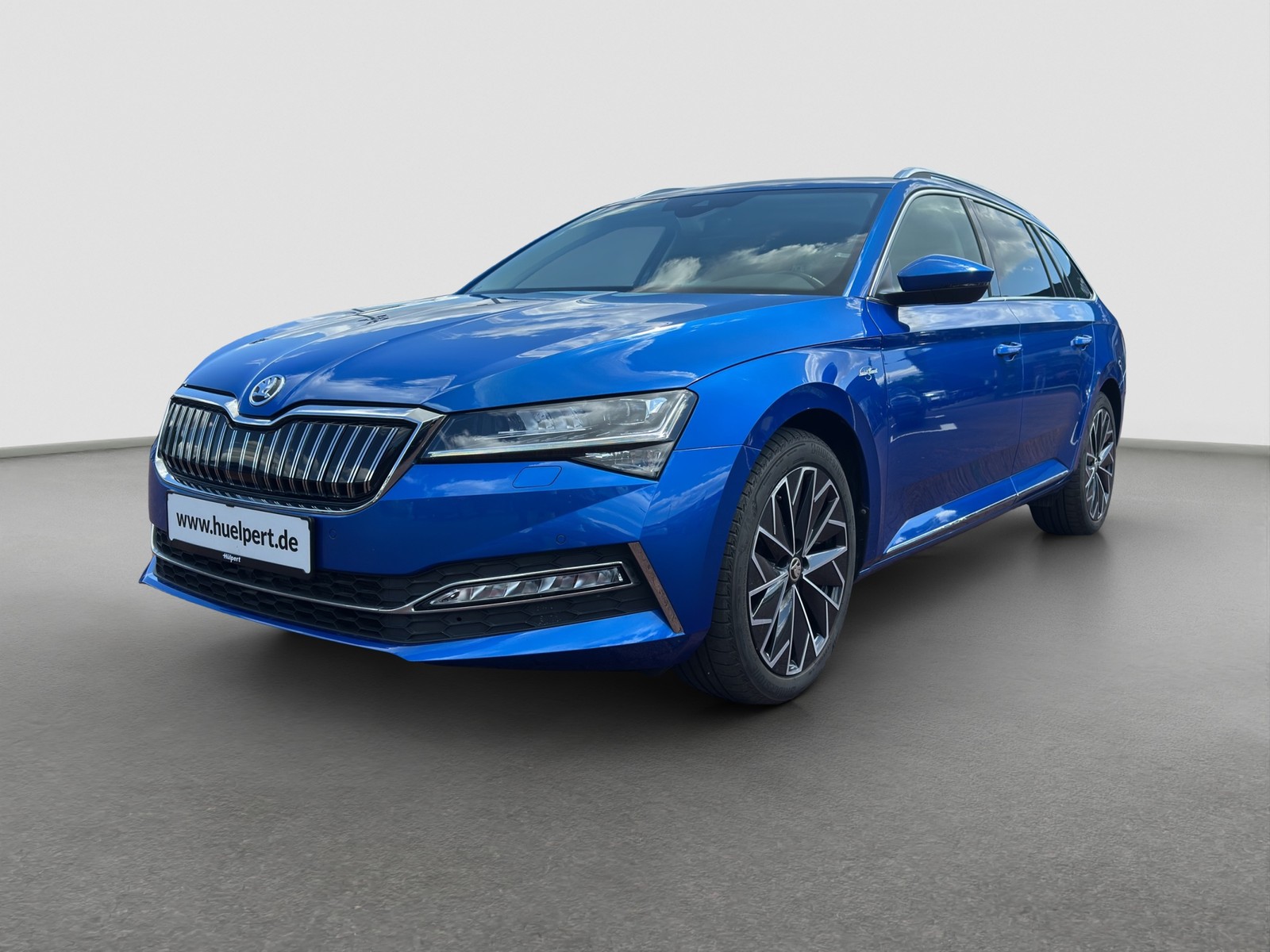 Skoda Superb Combi 1.4 iV L&K LEDER STANDHZ. AHK CAM