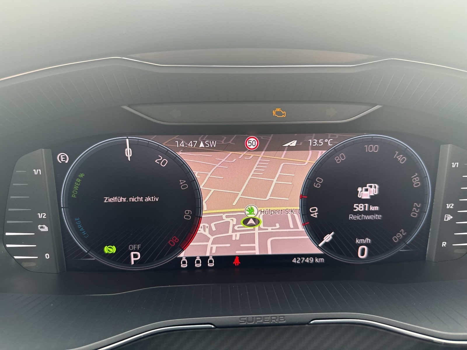Skoda Superb Combi 1.4 iV SPORTLINE PANO STANDHZ. LM19