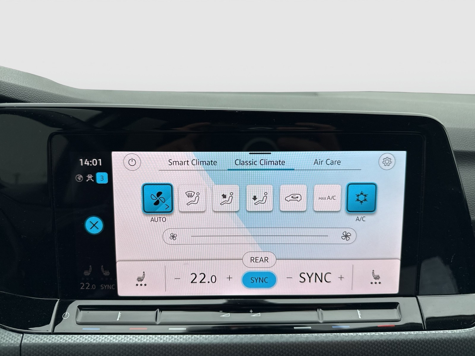 Volkswagen Golf 1.5 ACTIVE ACC NAVI ALU CARPLAY SITZHZ