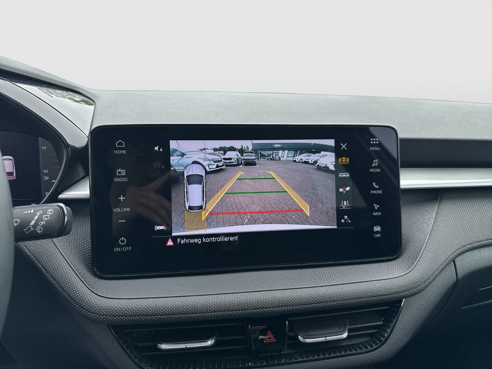 Skoda Fabia 1.5 TOUR CAM ACC NAVI ALU CARPLAY SITZHEIZ