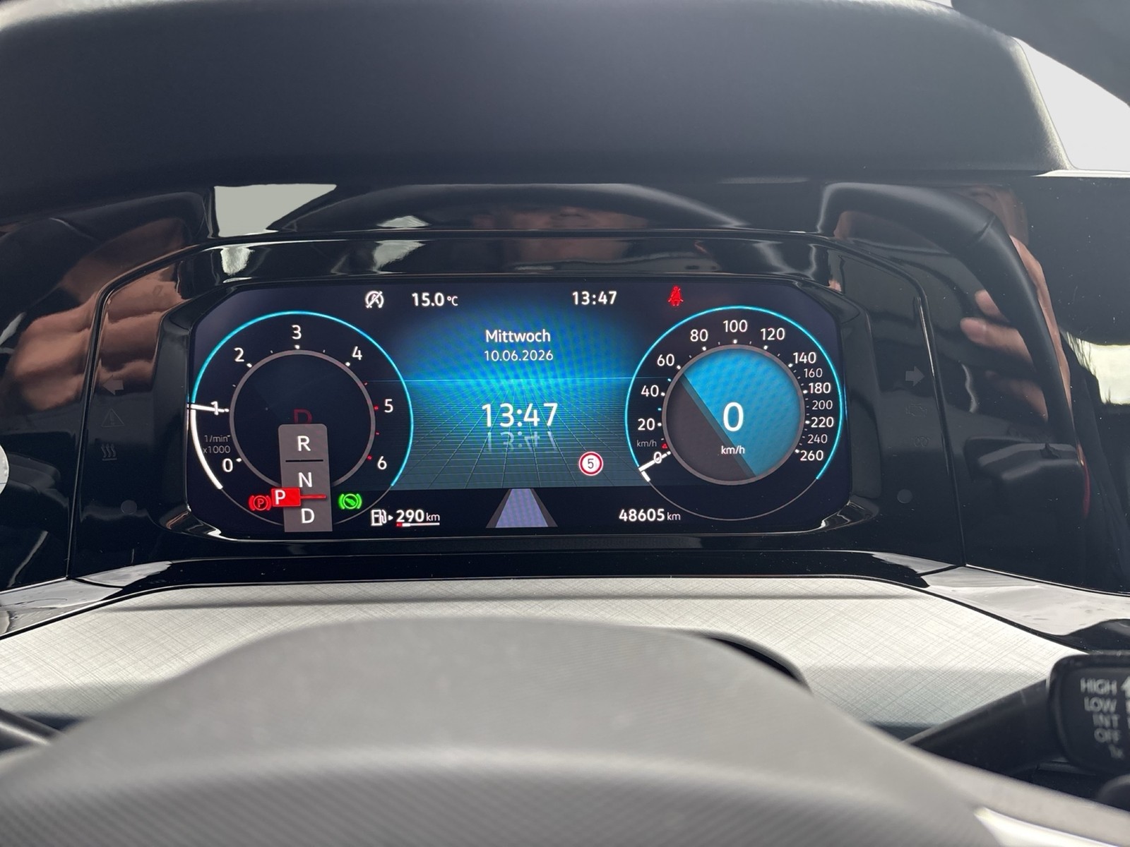 Volkswagen Golf Variant 2.0 LIFE AHK ACC NAVI SITZHEIZ