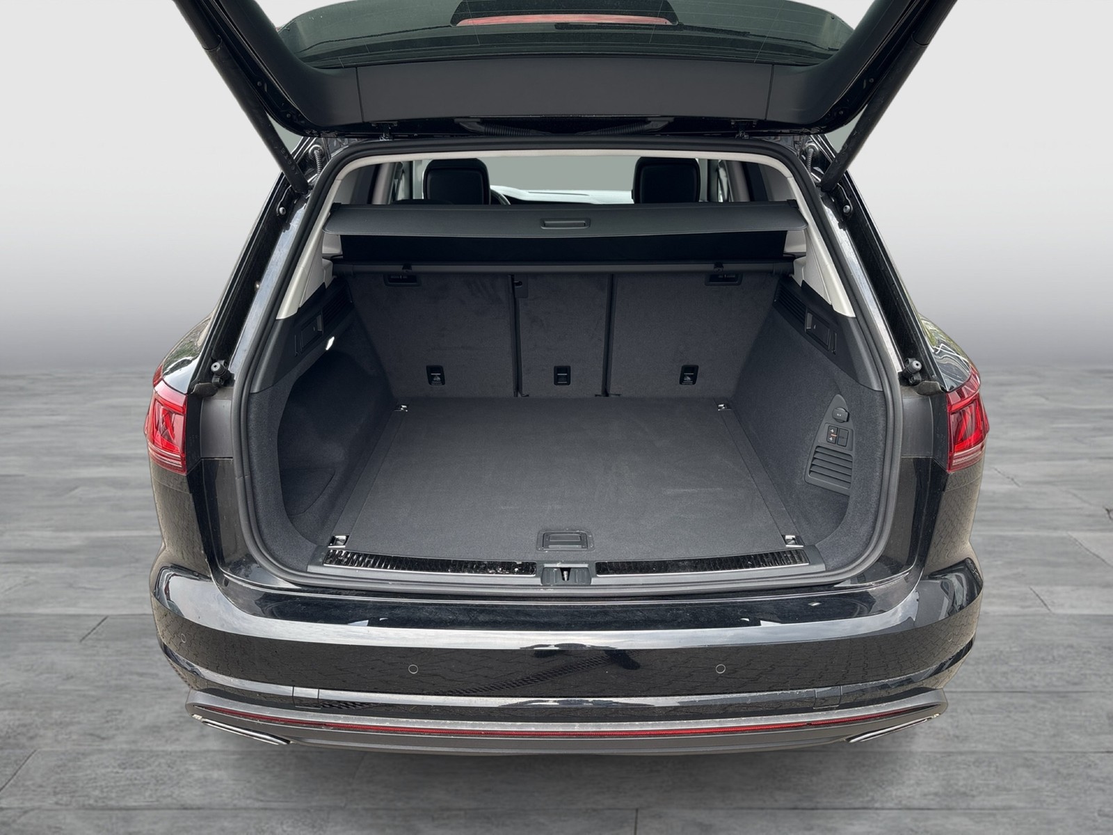Volkswagen Touareg V6 TSI ELEGANCE PANO AHK 360CAM ACC LM19