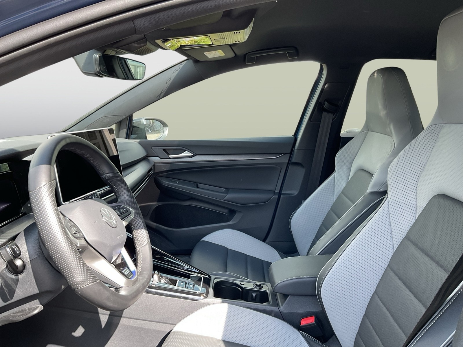 Volkswagen Golf VIII 1.5 HYBRID GTE BLACK STYLE AHK 360°CAM