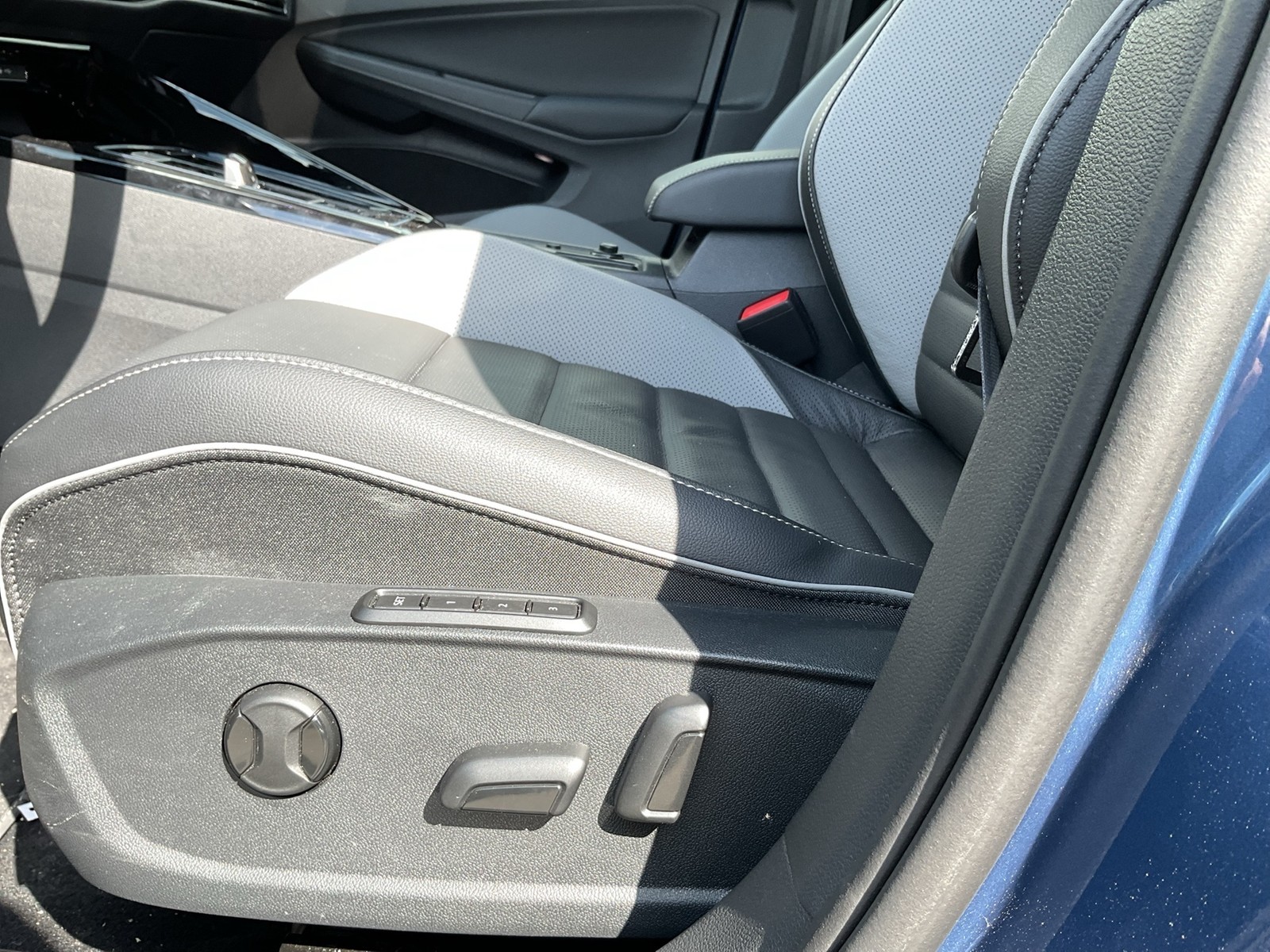 Volkswagen Golf VIII 1.5 HYBRID GTE BLACK STYLE AHK 360°CAM