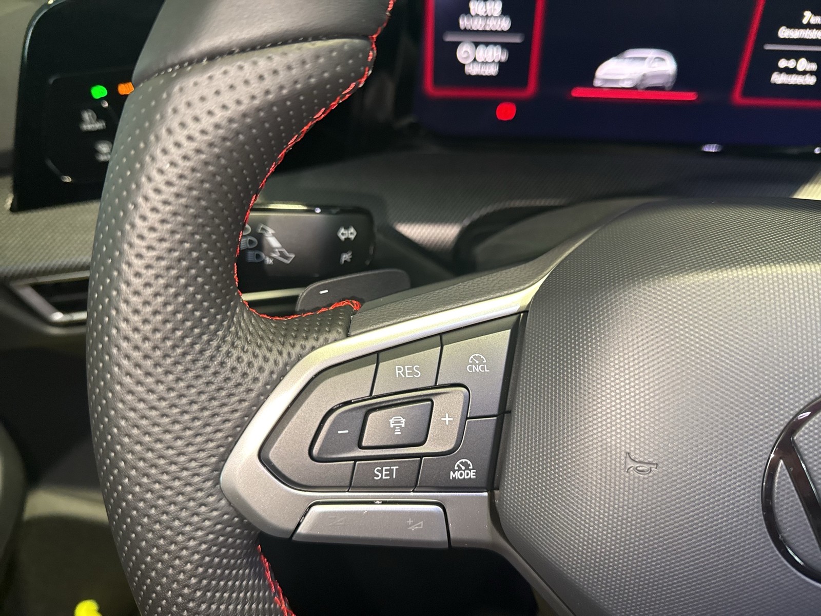 Volkswagen Golf GTI HARMANKARDON BLACKSTYLE MATRIXLED