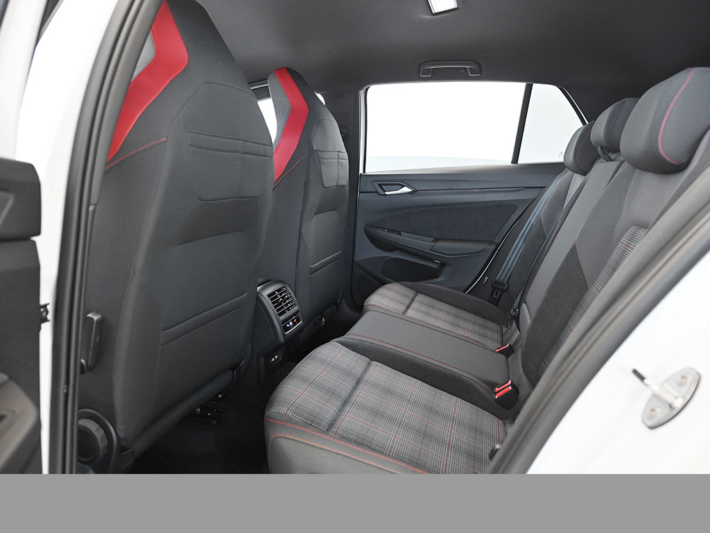 Volkswagen Golf GTI BLACKSTYLE NAVI MATRIXLED HEADUP