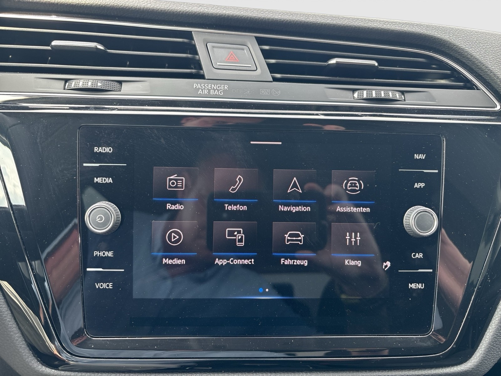 Volkswagen Touran 2.0 COMFORTLINE 7SITZE STANDHZ. CAM ACC