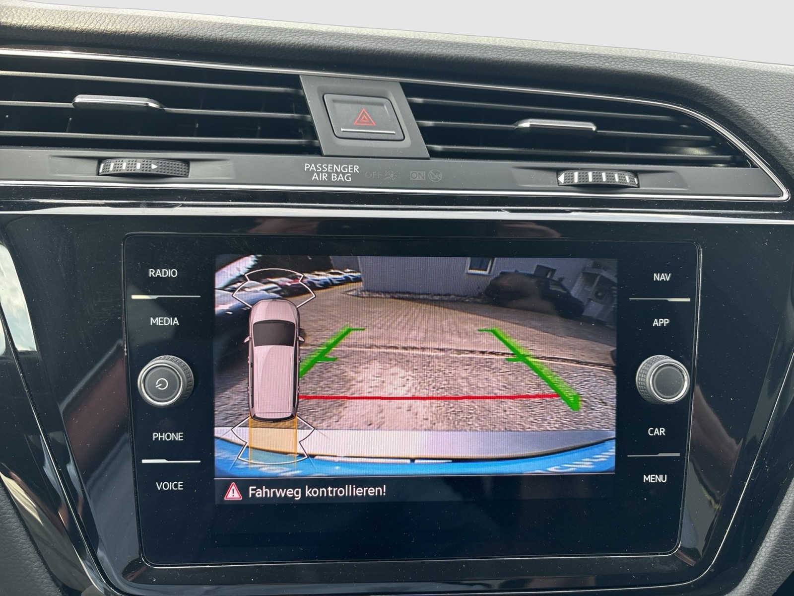 Volkswagen Touran 2.0 COMFORTLINE 7SITZE STANDHZ. CAM ACC