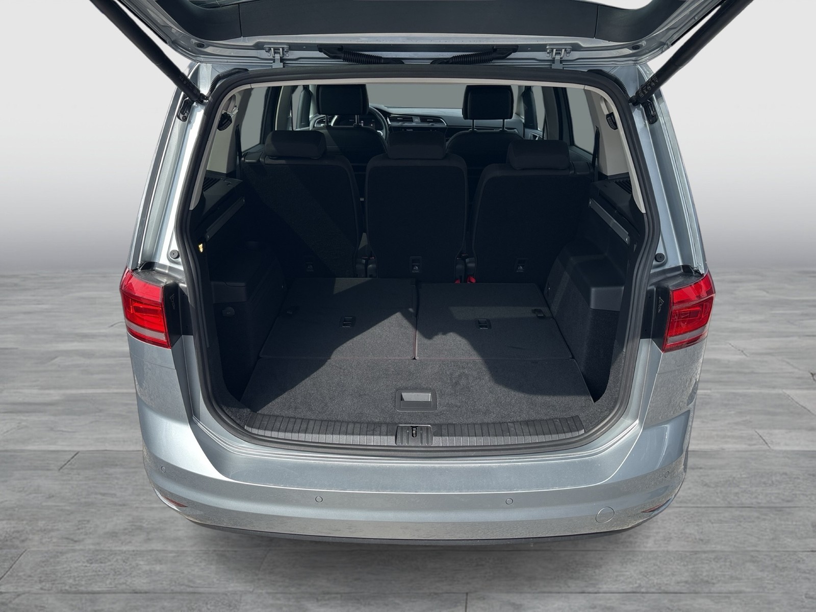 Volkswagen Touran 2.0 COMFORTLINE 7SITZE STANDHZ. CAM ACC