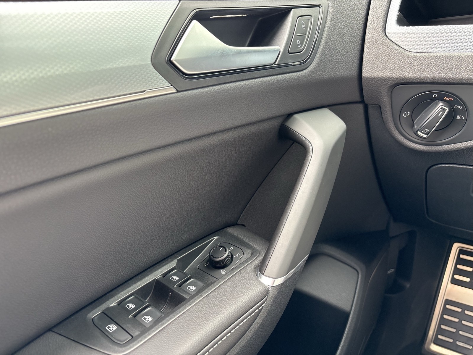 Volkswagen Touran 2.0 GOAL 7SITZE STANDHZ. ACC NAVI CARPLAY