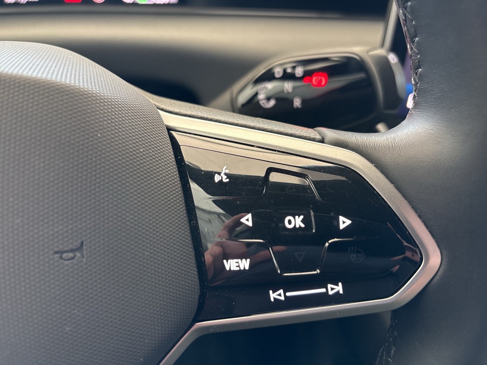 Volkswagen ID.7 Tourer PRO S WÄRMEPUMPE 360°CAM ACC LM19