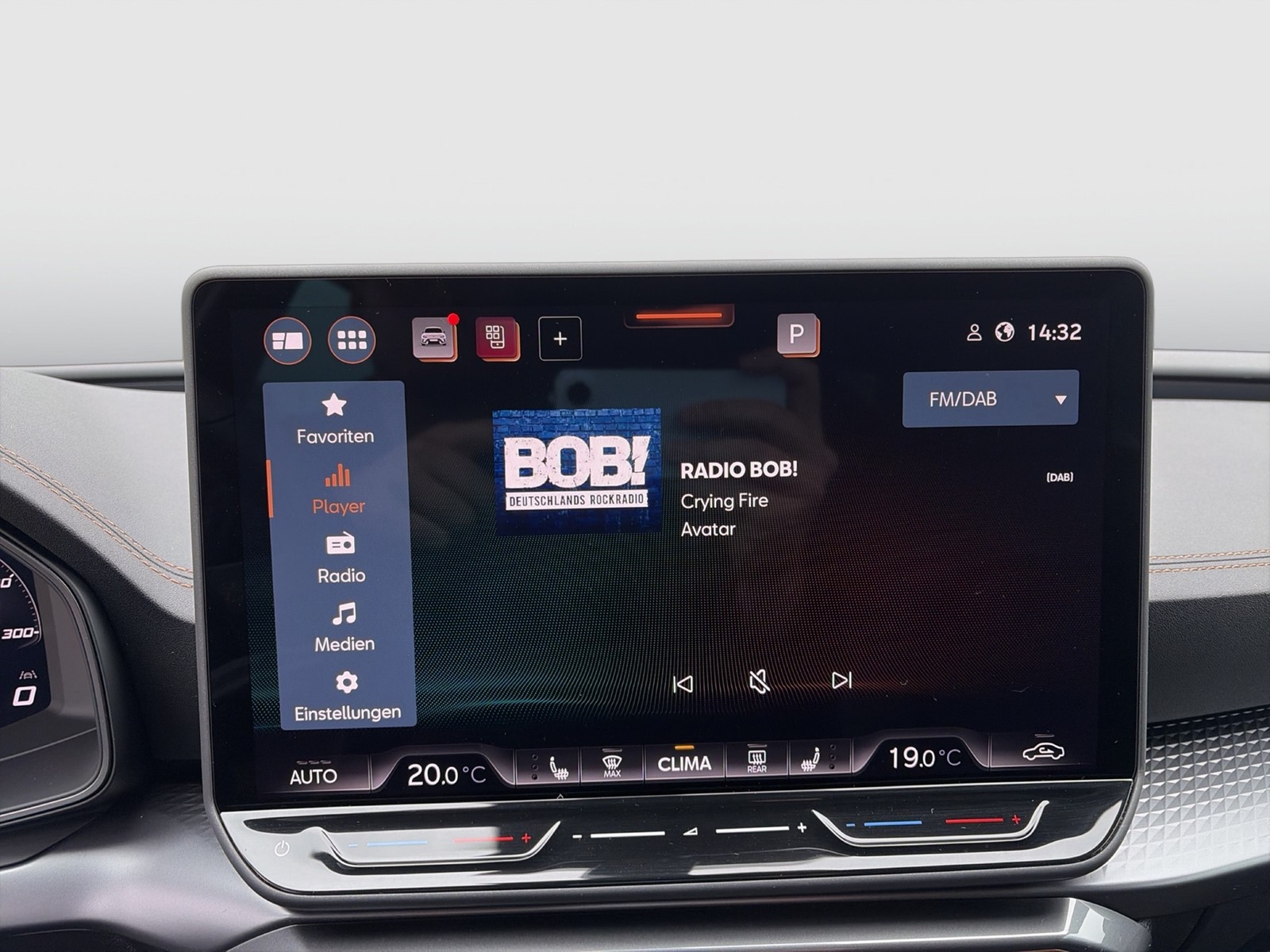 Cupra Leon 2.0 PANO CAM ACC LM18 CARPLAY SITZHEIZUNG