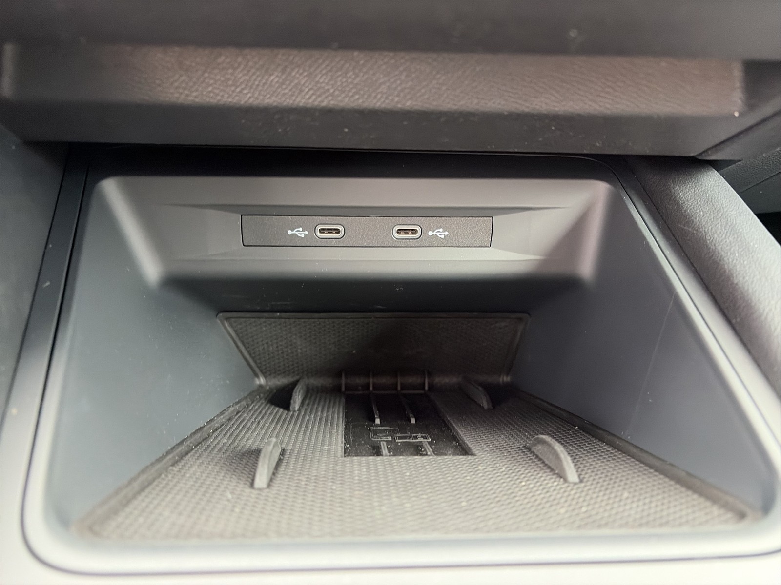 Cupra Leon 2.0 PANO CAM ACC LM18 CARPLAY SITZHEIZUNG
