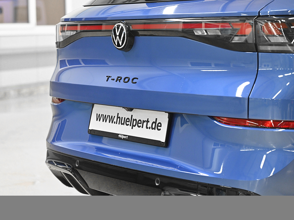 Volkswagen T-Roc 1.5 R-LINE DSG PANO BLACKSTYLE eKLAPPE AHK