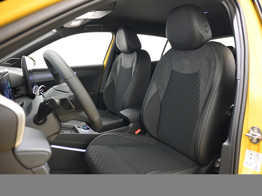 Volkswagen T-Roc 1.5 R-LINE DSG NEUESMODELL AHK