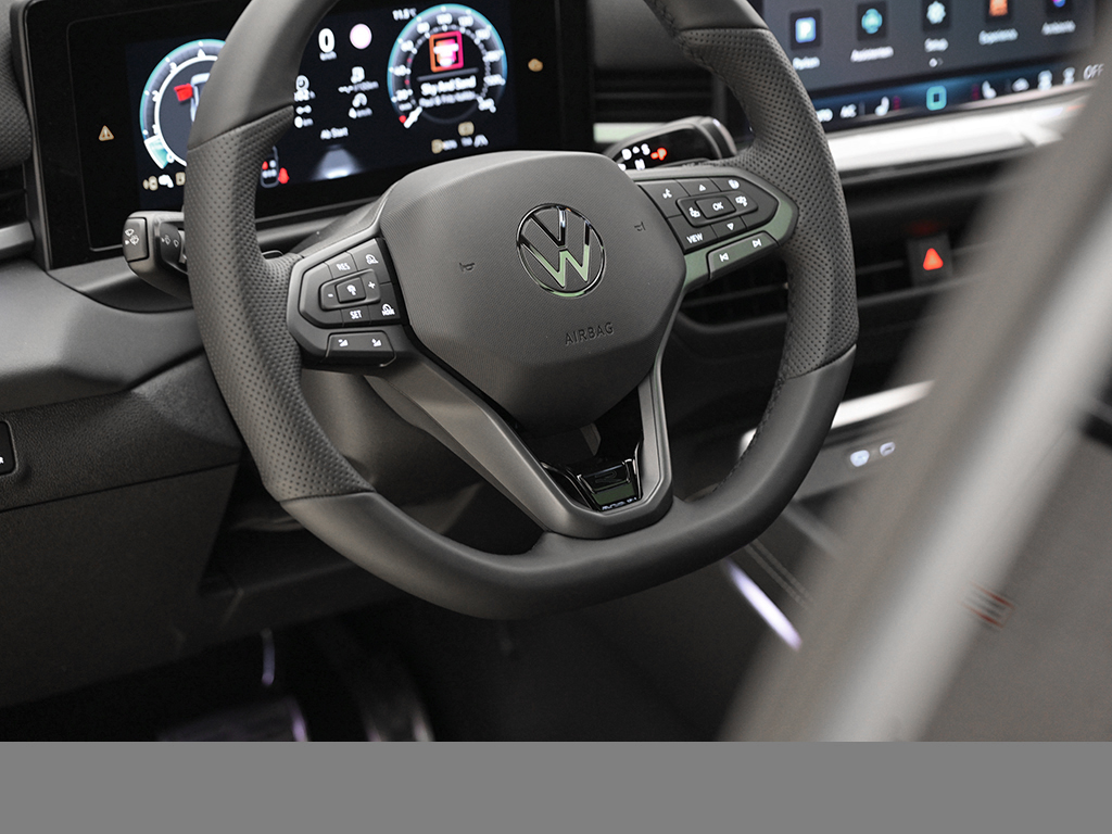 Volkswagen T-Roc 1.5 R-LINE DSG NEUESMODELL AHK