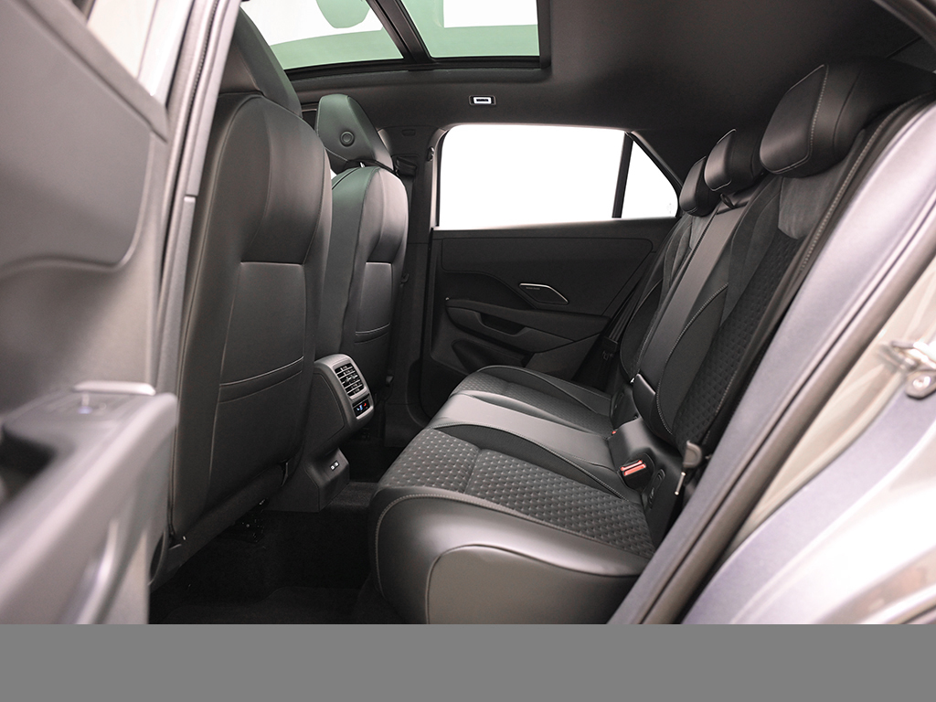 Volkswagen T-Roc 1.5 R-LINE DSG NEUESMODELL AHK