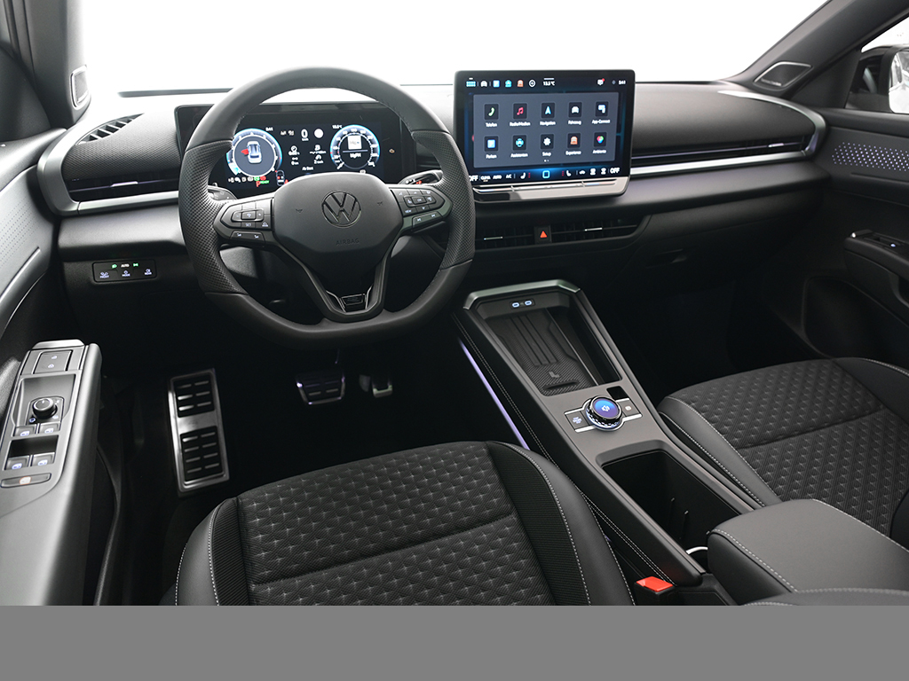 Volkswagen T-Roc 1.5 R-LINE DSG NEUESMODELL AHK
