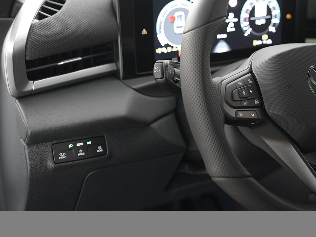 Volkswagen T-Roc 1.5 R-LINE DSG NEUESMODELL AHK