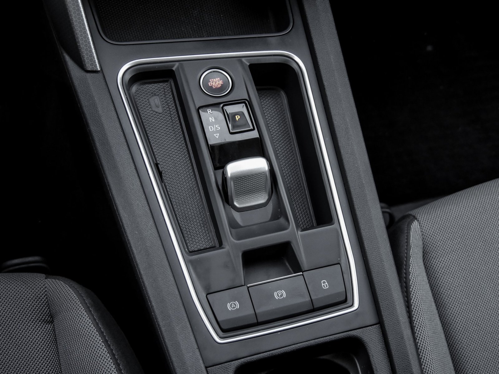 Seat Leon ST 1.5 eTSI STYLE NAVI ALU LED SITZHEIZUNG