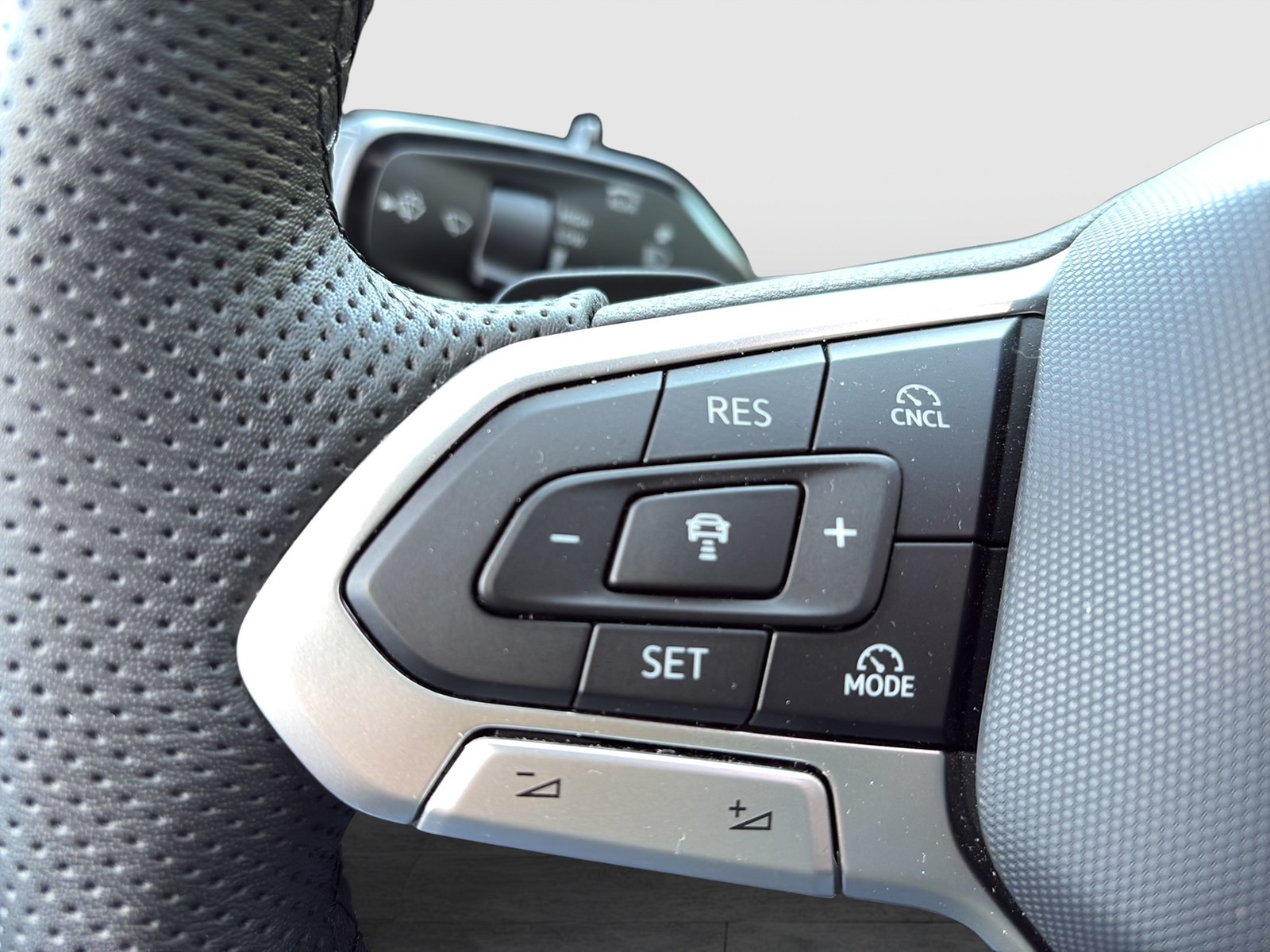 Volkswagen Passat Variant 1.5 HYBRID R-LINE NEUESMODELL 19Z