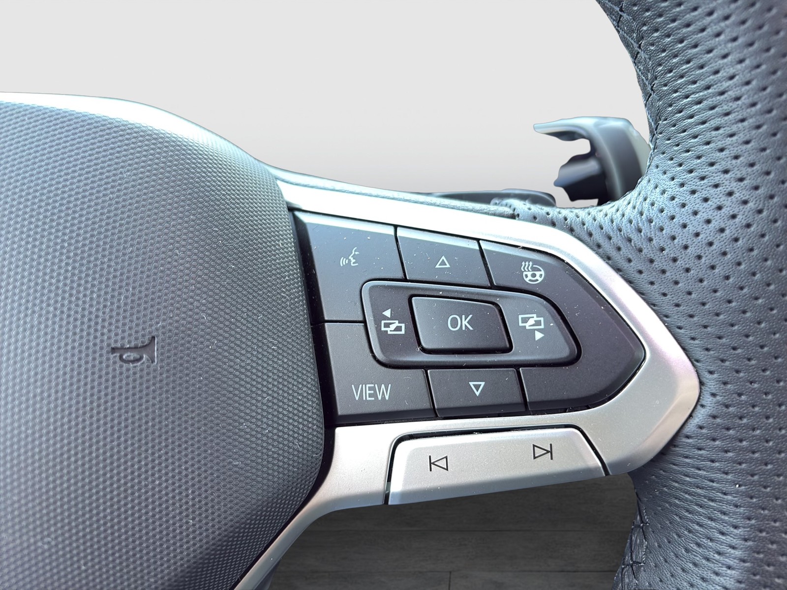 Volkswagen Passat Variant 1.5 HYBRID R-LINE NEUESMODELL 19Z