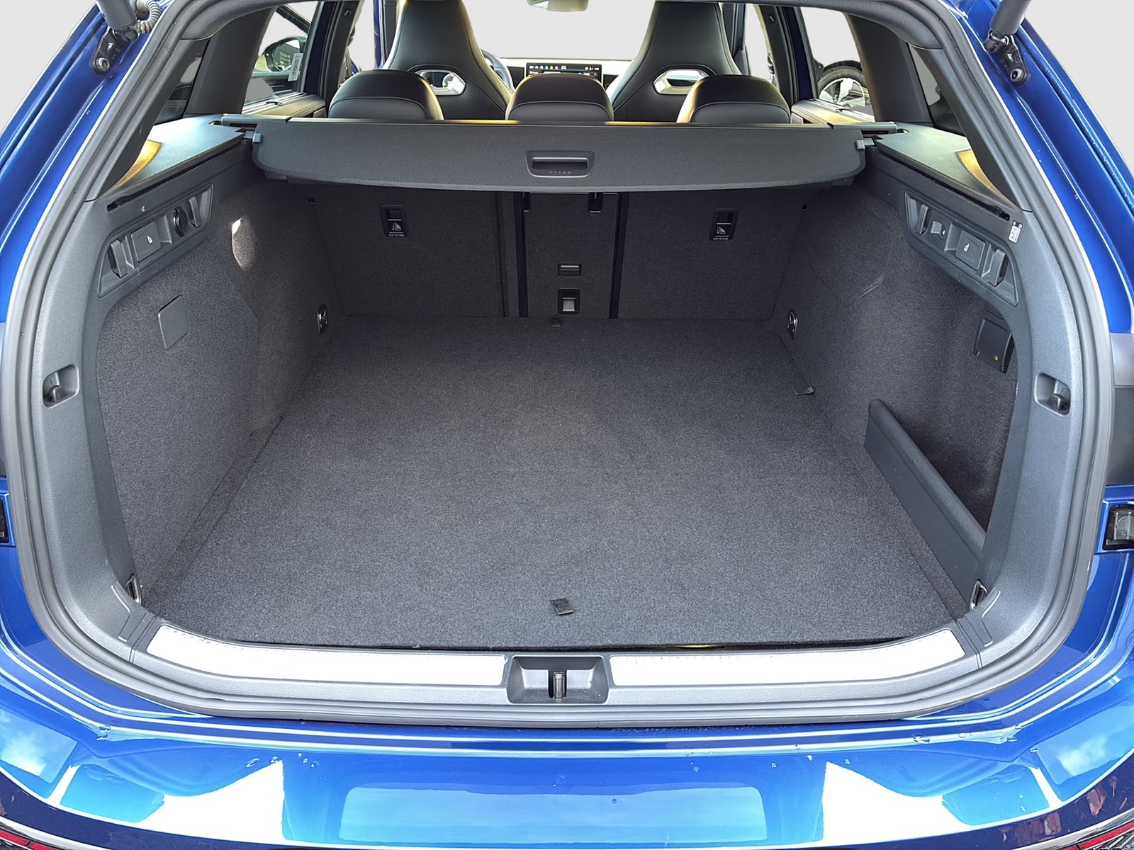 Volkswagen Passat Variant 1.5 HYBRID R-LINE NEUESMODELL 19Z