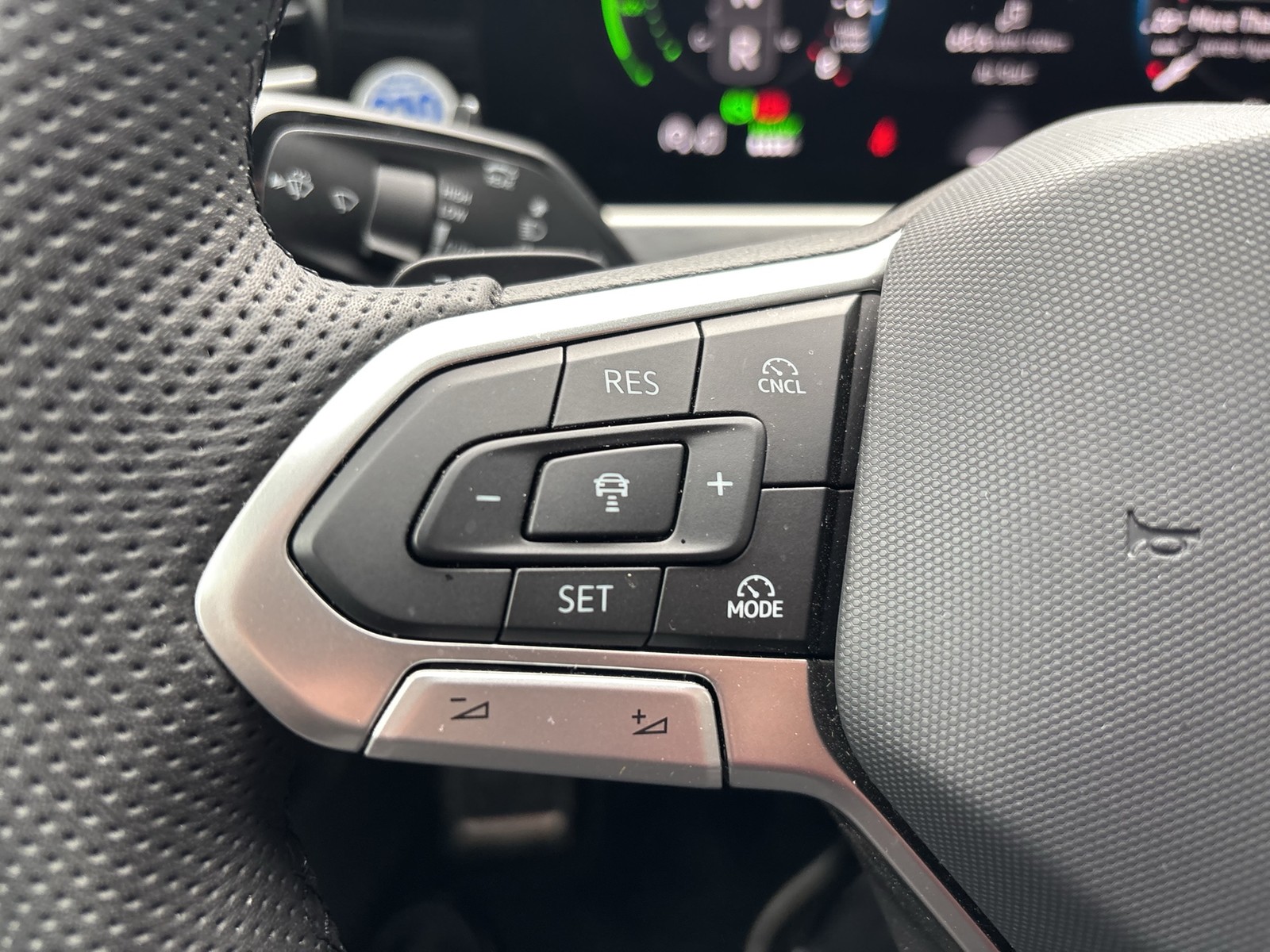 Volkswagen Passat Variant 1.5 HYBRID R-LINE NEUESMODELL 19Z