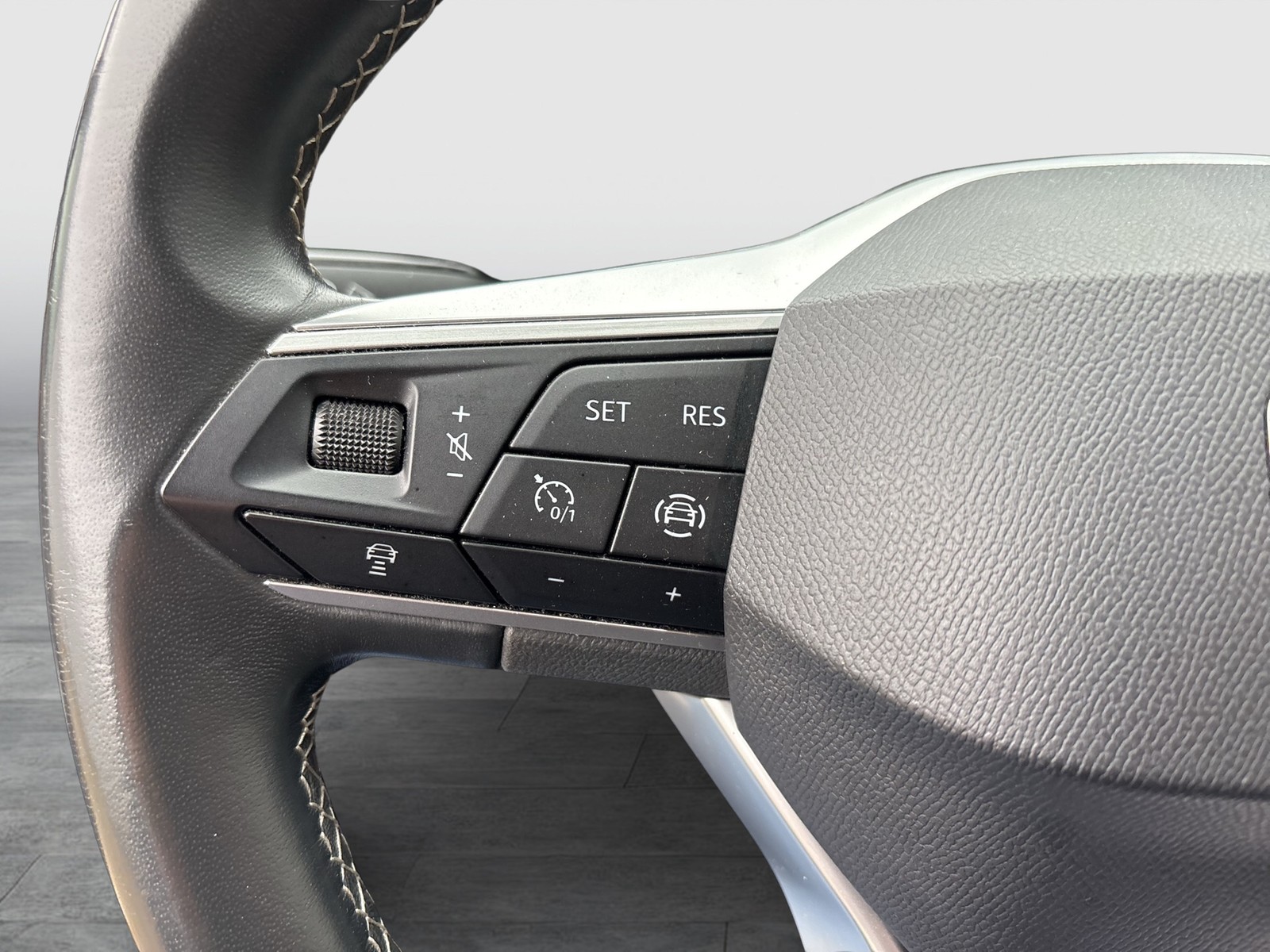 Seat Leon ST 1.5 XCELLENCE AHK CAM ACC NAVI CARPLAY