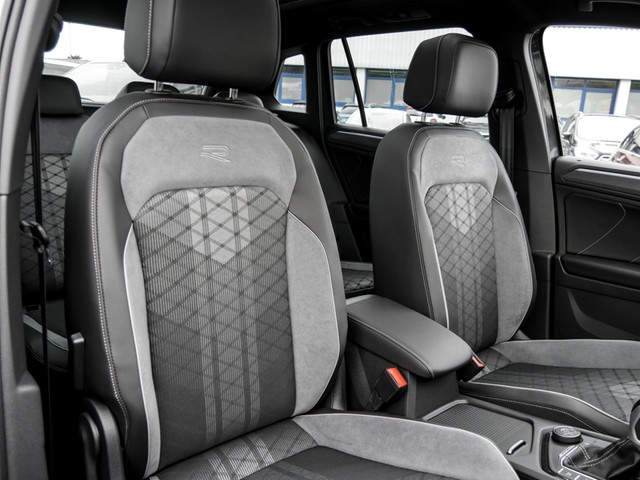 Volkswagen Tiguan 2.0 R-LINE 4X4 PANO STANDHZ. AHK 360°CAM