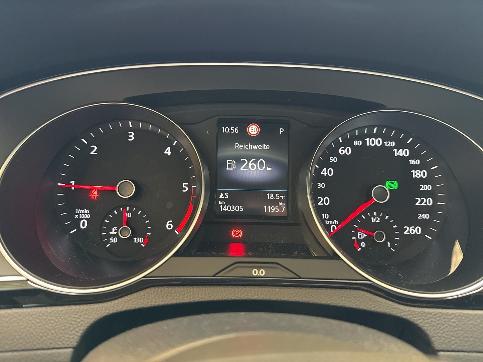Volkswagen Passat Variant 2.0 BUSINESS PANO STANDHZ CAM ACC