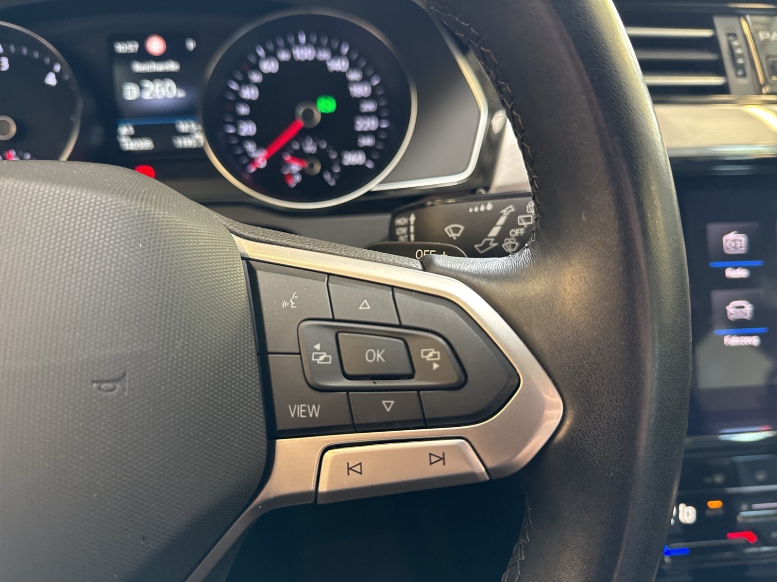 Volkswagen Passat Variant 2.0 BUSINESS PANO STANDHZ CAM ACC