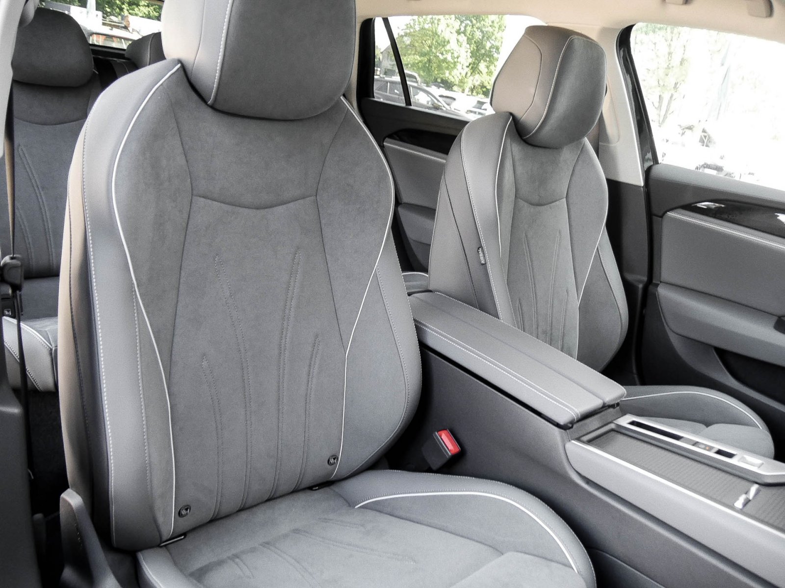 Volkswagen Passat Variant 2.0 BUSINESS NEUES MODELL AHK ACC