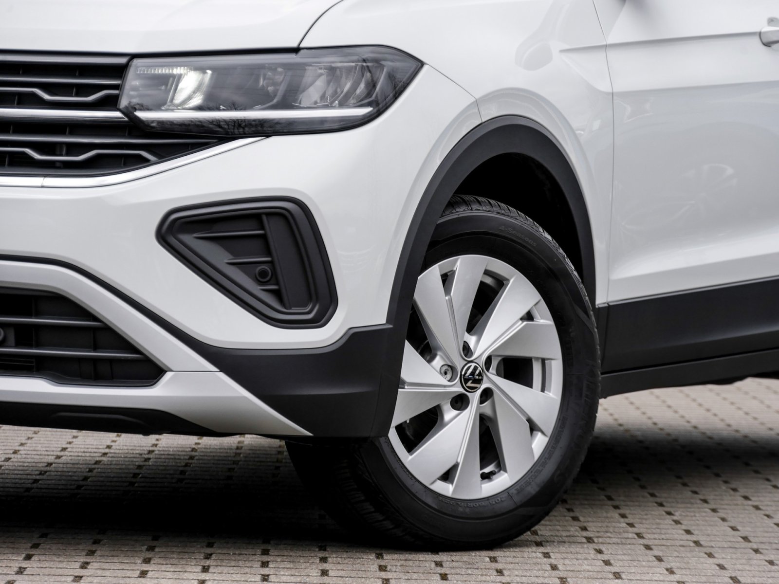 Volkswagen T-Cross 1.0 LIFE CAM ACC LED CARPLAY/ANDROIDAUTO