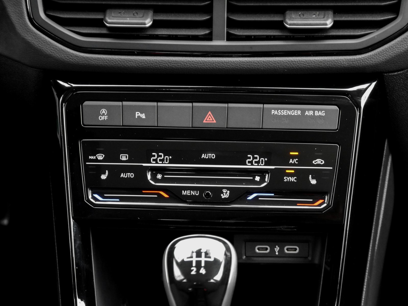 Volkswagen T-Cross 1.0 LIFE CAM ACC LED CARPLAY/ANDROIDAUTO