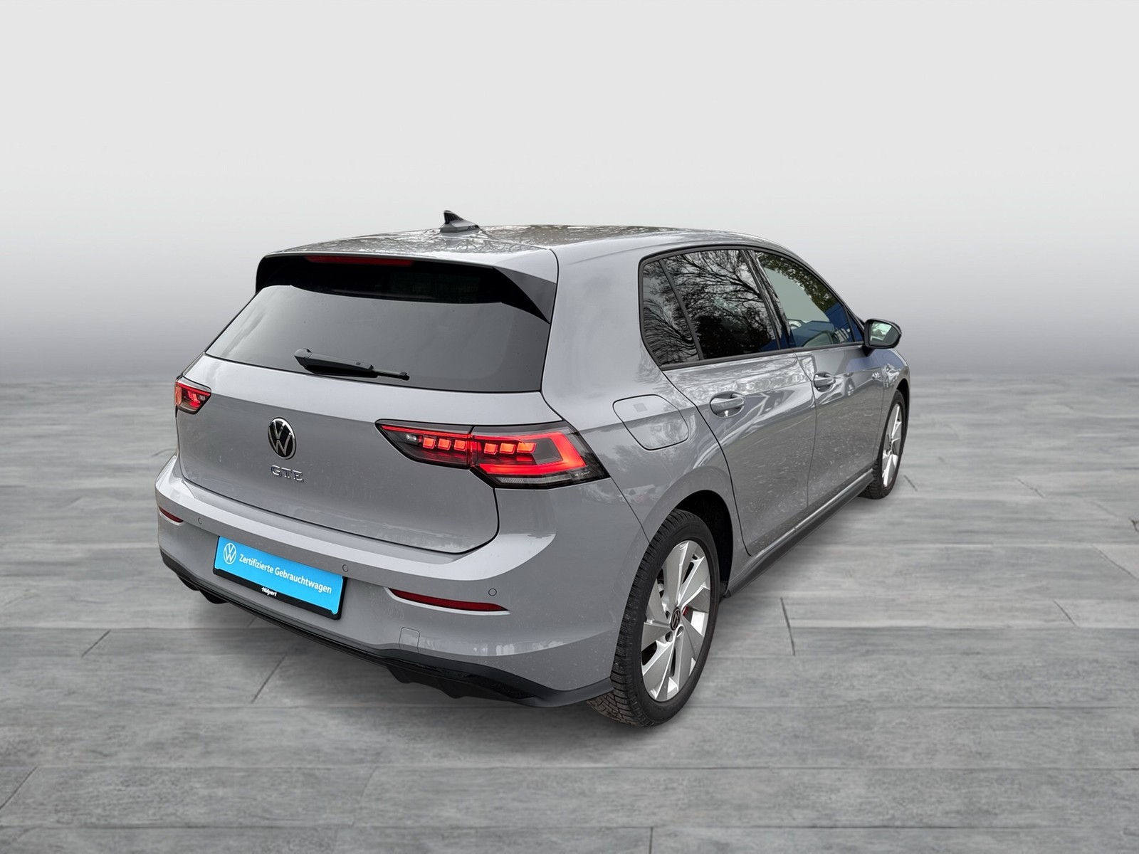 Volkswagen Golf VIII 1.5 HYBRID GTE BLACK STYLE KAMERA ACC