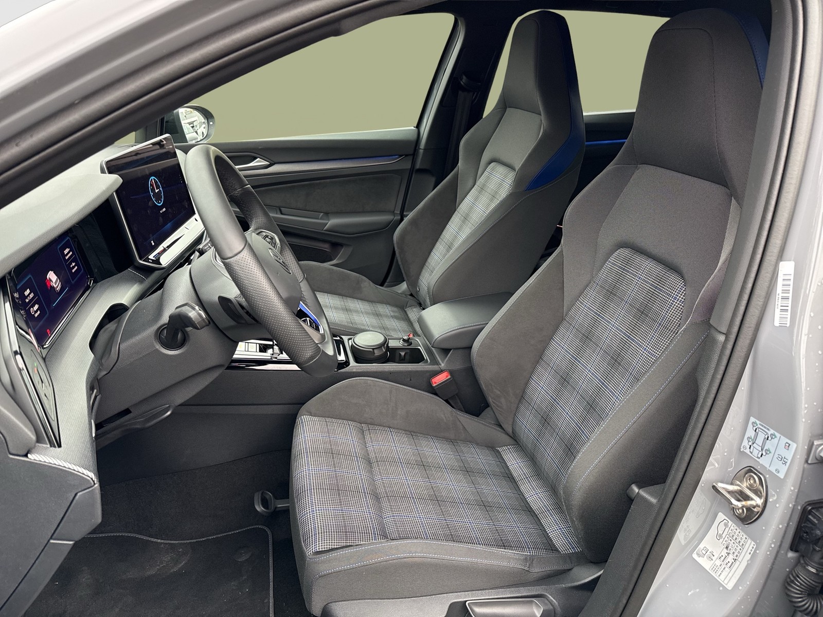 Volkswagen Golf VIII 1.5 HYBRID GTE BLACK STYLE KAMERA ACC