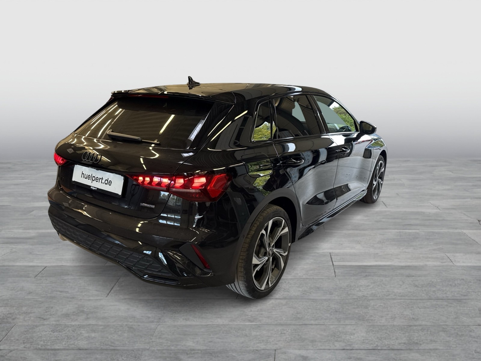 Audi A3 Sportback quattro S LINE PANO CAM ACC LM18