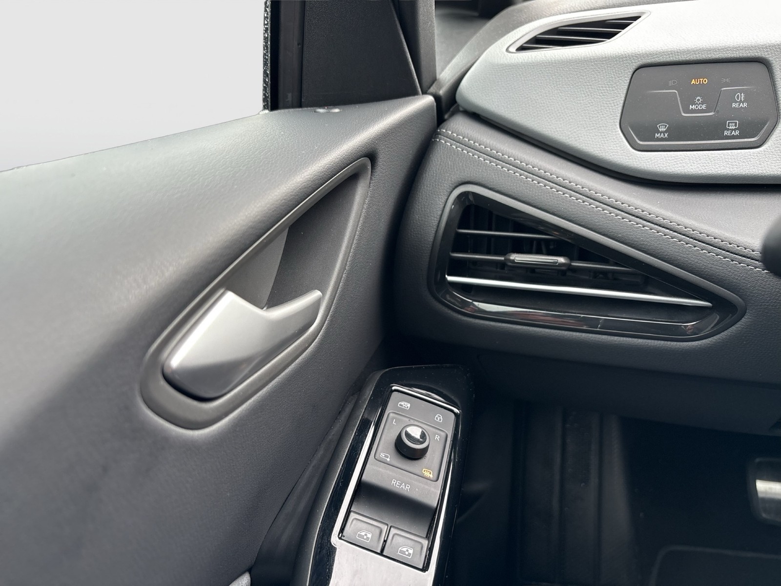 Volkswagen ID.3 Pro MOVE WÄRMEPUMPE CAM ACC LM19 NAVI