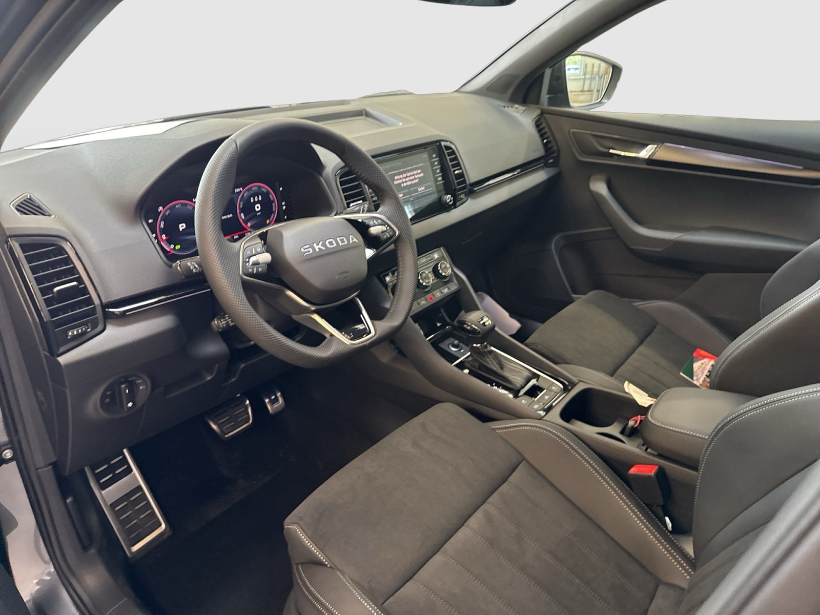 Skoda Karoq 2.0 SPORTLINE 4X4 PANO CAM ACC LM19 MATRIX