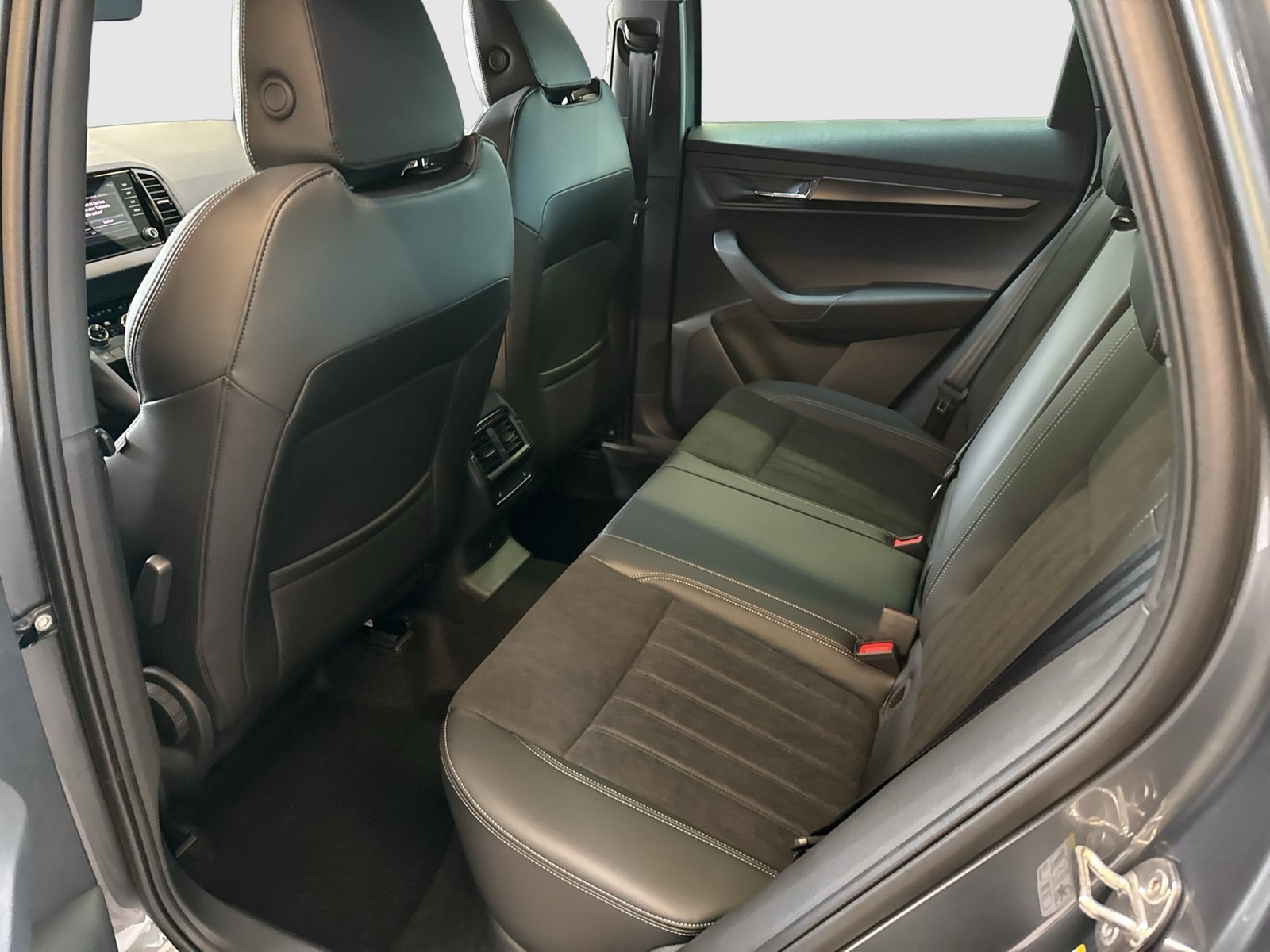Skoda Karoq 2.0 SPORTLINE 4X4 PANO CAM ACC LM19 MATRIX