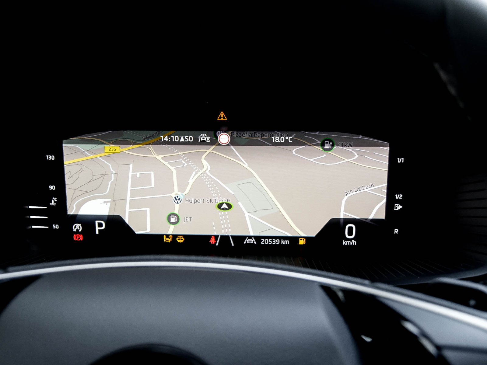 Skoda Karoq 1.5 SELECTION AHK CAM EKLAPPE NAVICOLUMBUS