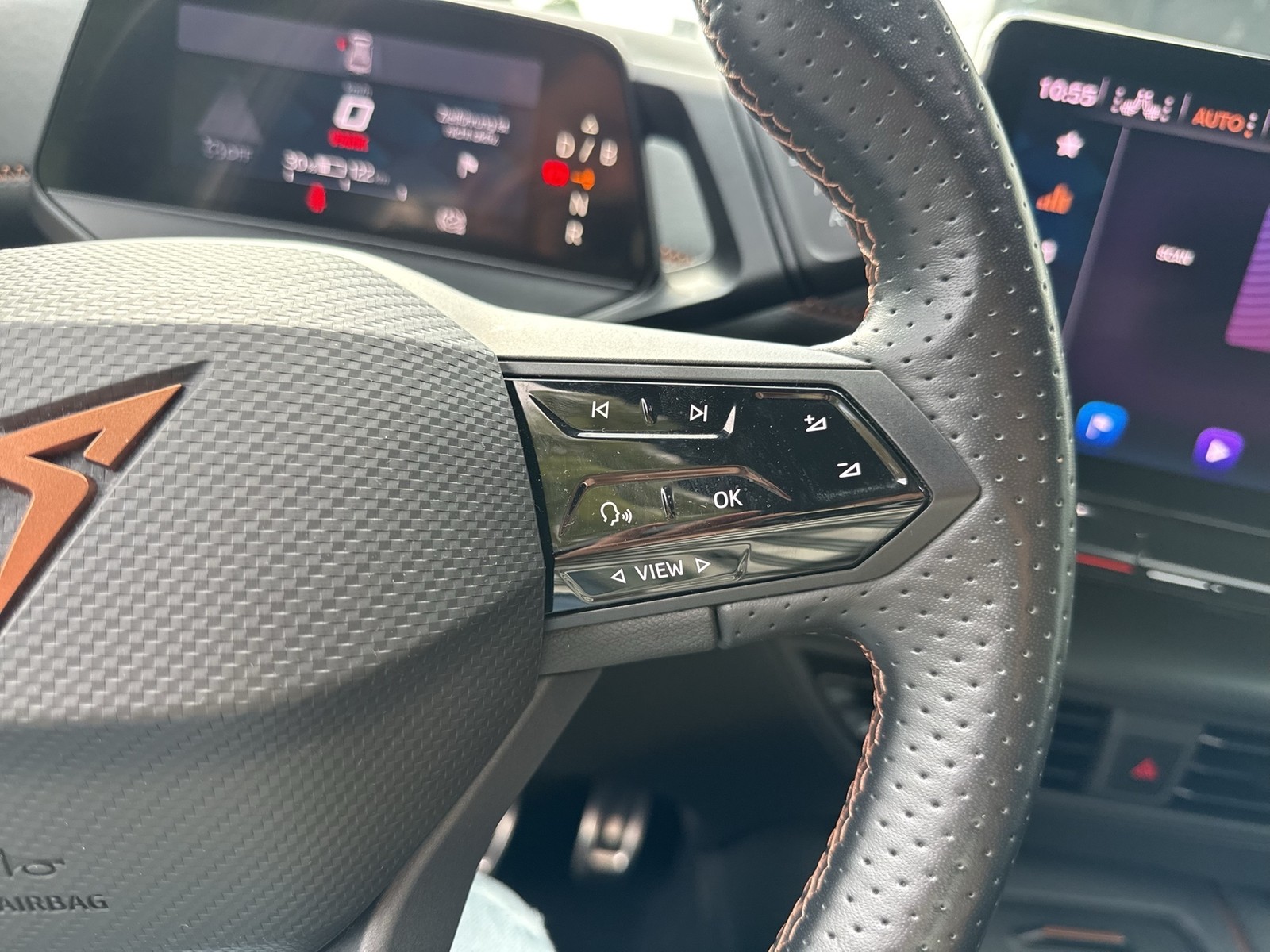 Cupra Born CAM ACC LM18 NAVI SITZHEIZUNG KEYLESS-GO