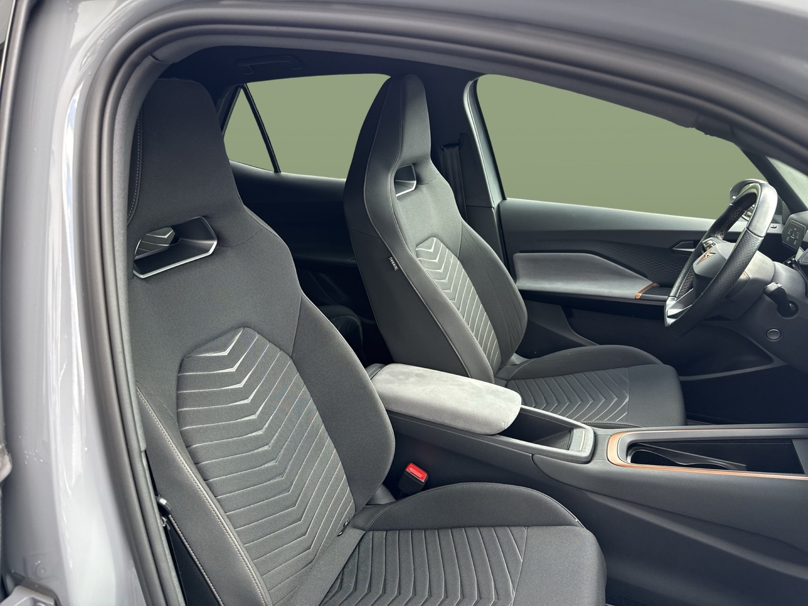 Cupra Born CAM ACC LM18 NAVI SITZHEIZUNG KEYLESS-GO