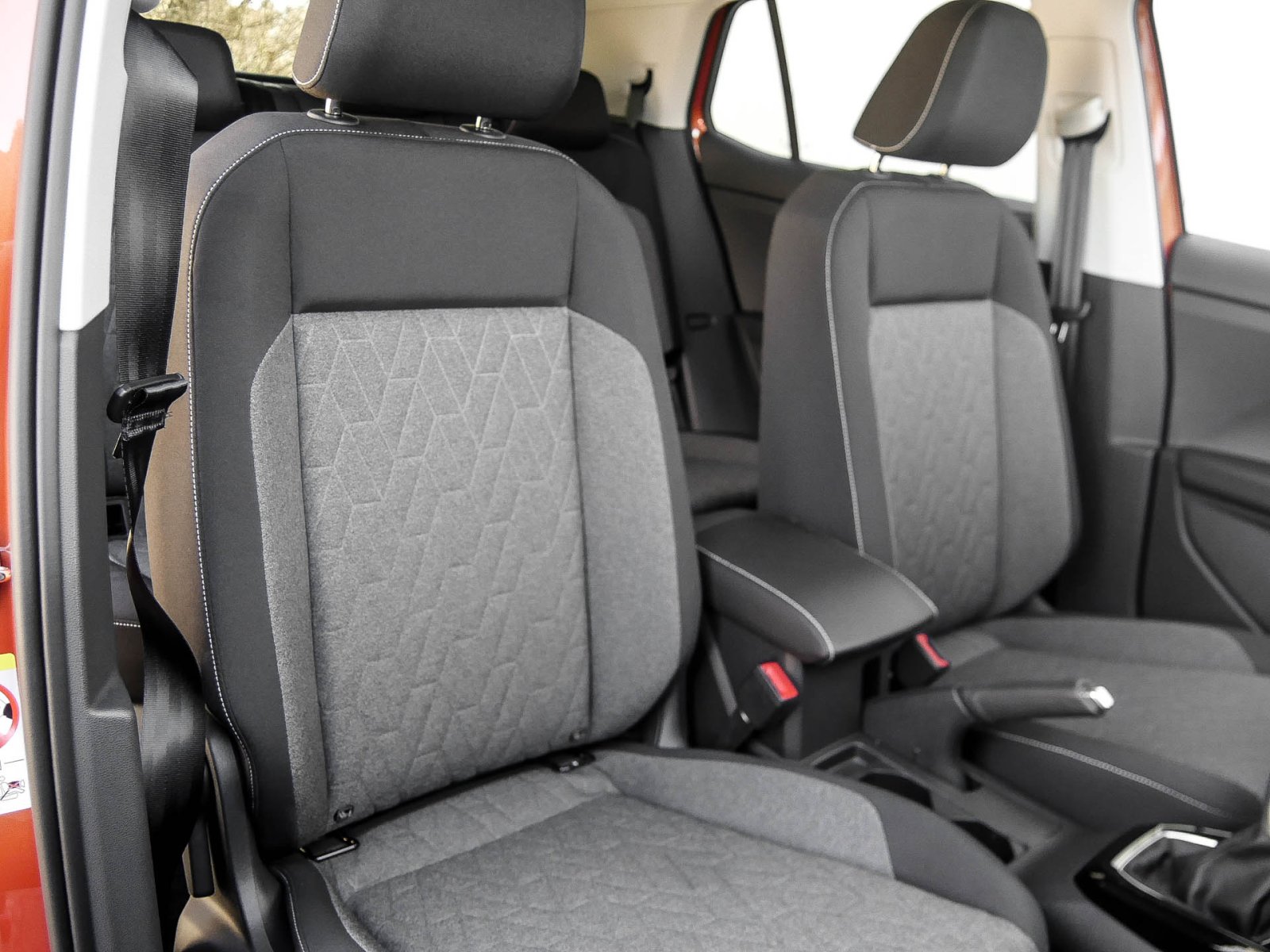 Volkswagen T-Cross 1.0 MOVE ACC ALU NAVI SITZHEIZUNG DAB+