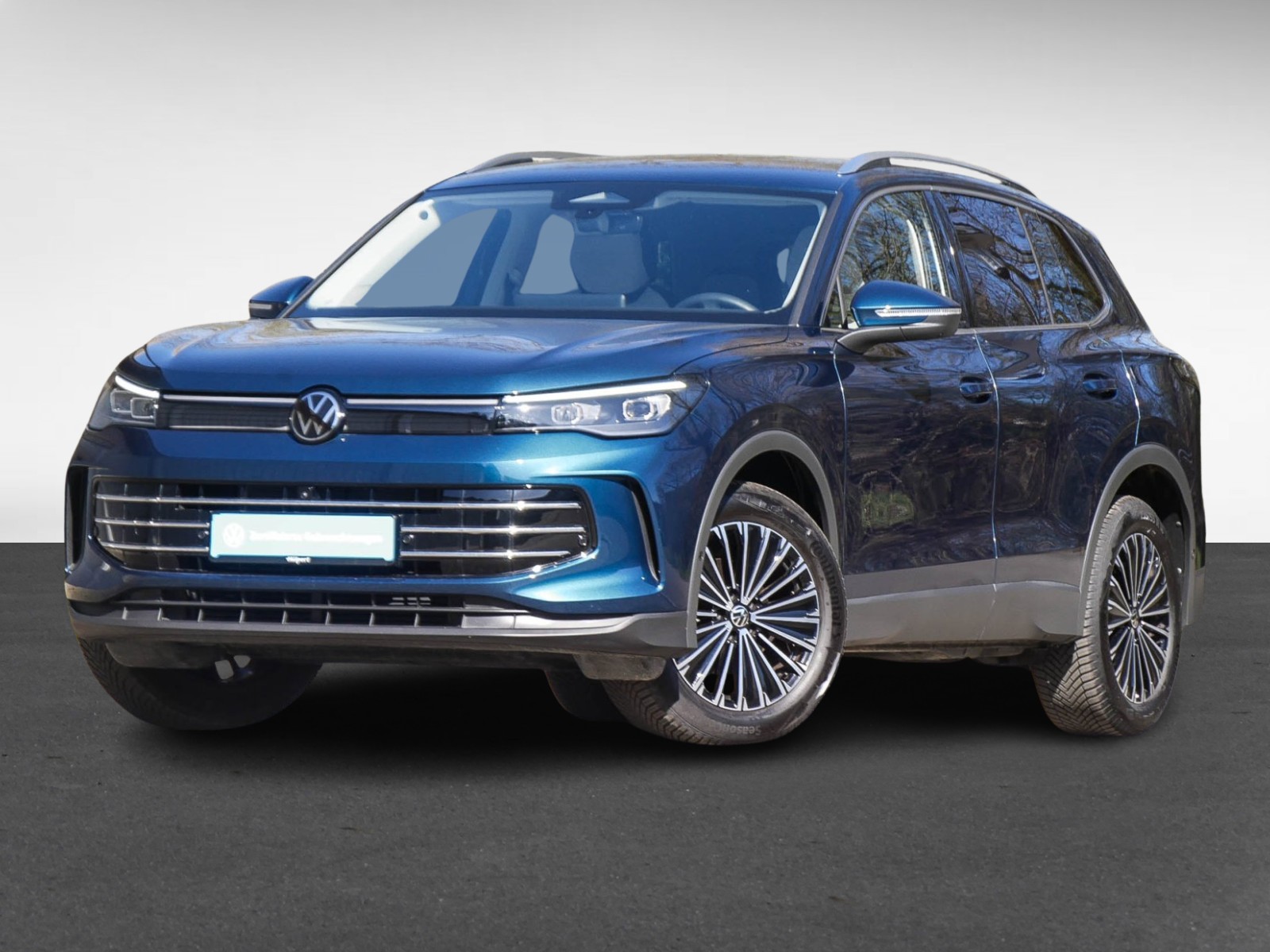 Volkswagen Tiguan 1.5 eTSI ELEGANCE NEUES MODELL AHK ACC