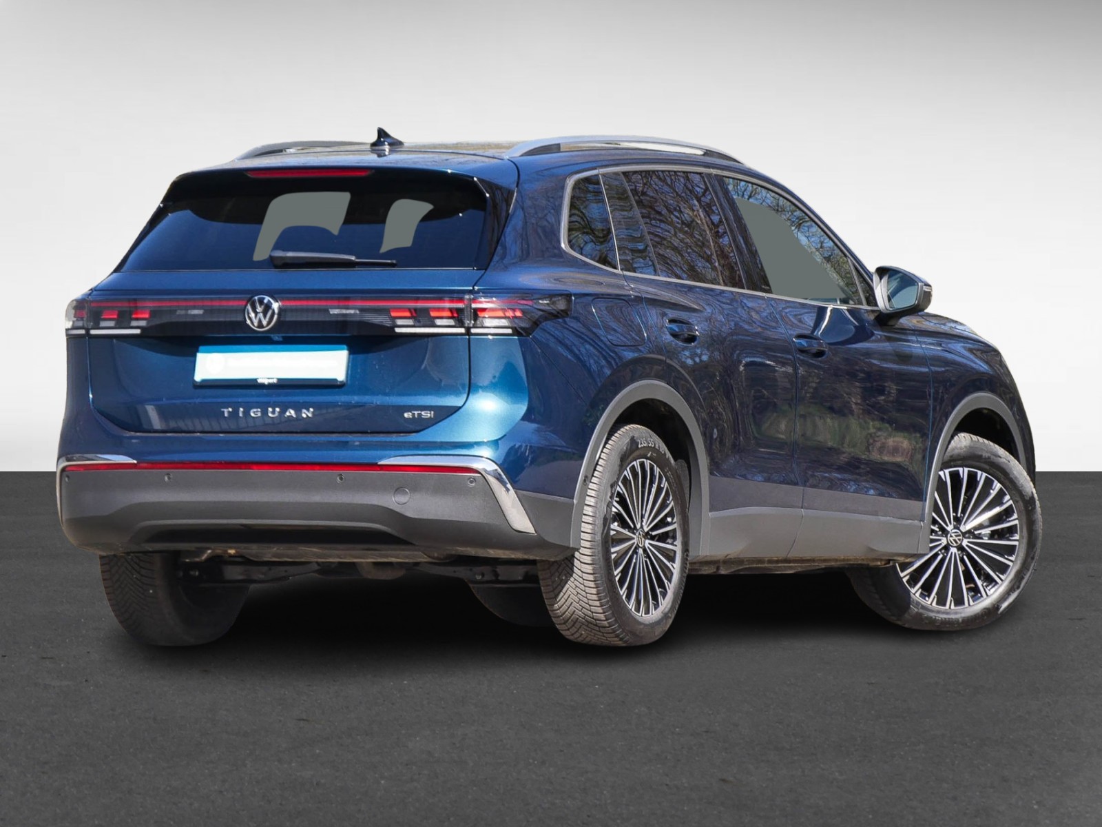 Volkswagen Tiguan 1.5 eTSI ELEGANCE NEUES MODELL AHK ACC