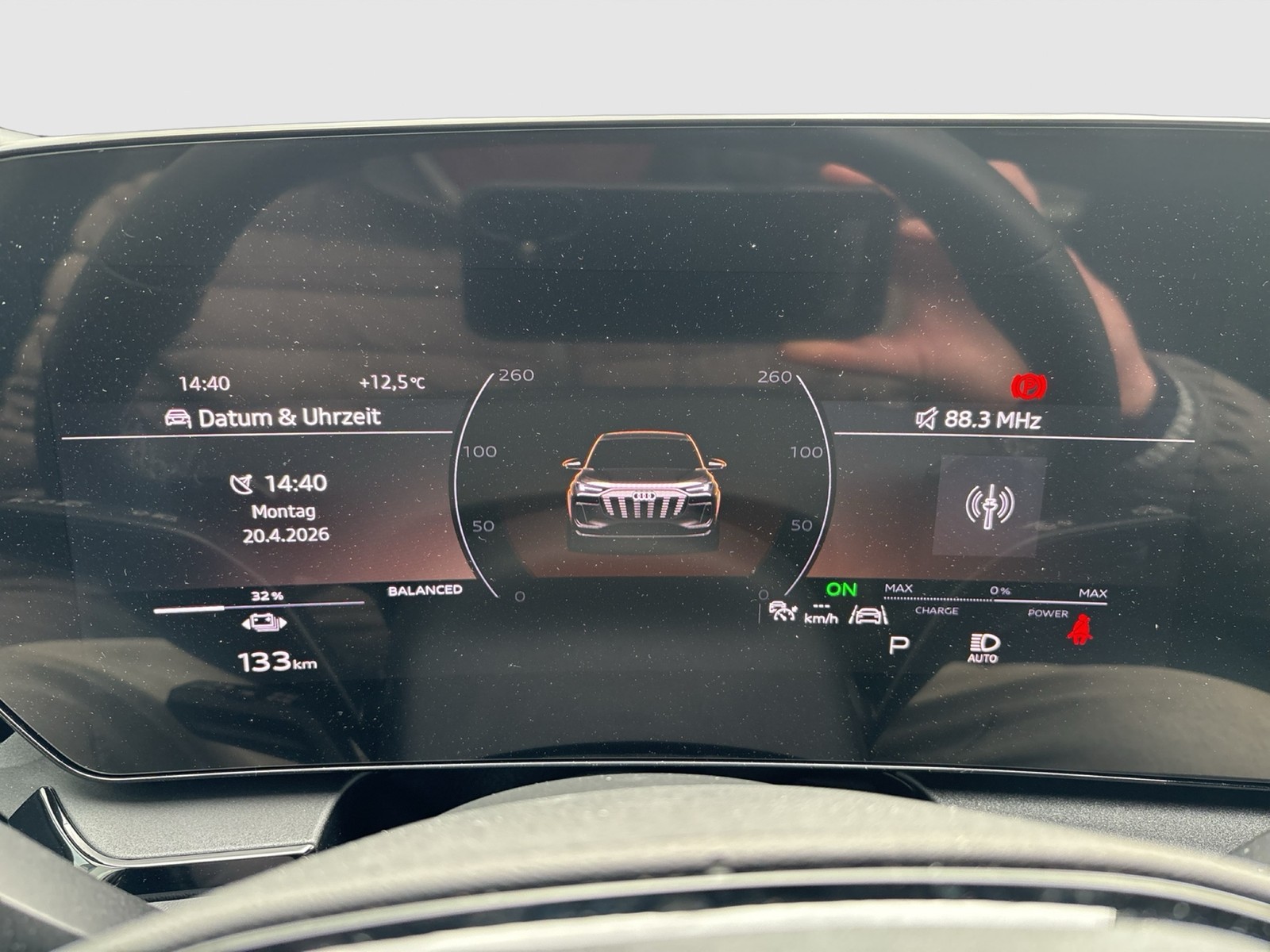 Audi Q6 e-tron quattro S LINE TECHPRO SPORTSOUND 21"